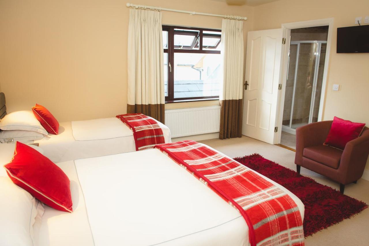 Kayden House Hotel Киларни Екстериор снимка