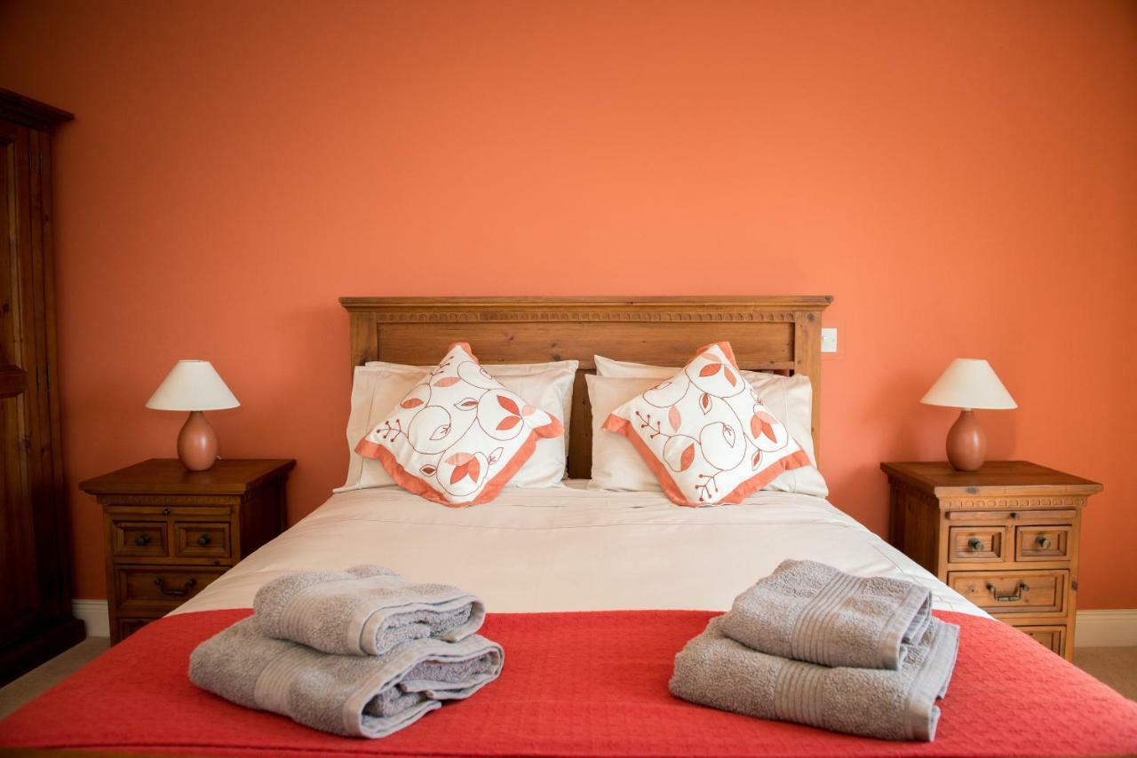 Kayden House Hotel Киларни Екстериор снимка